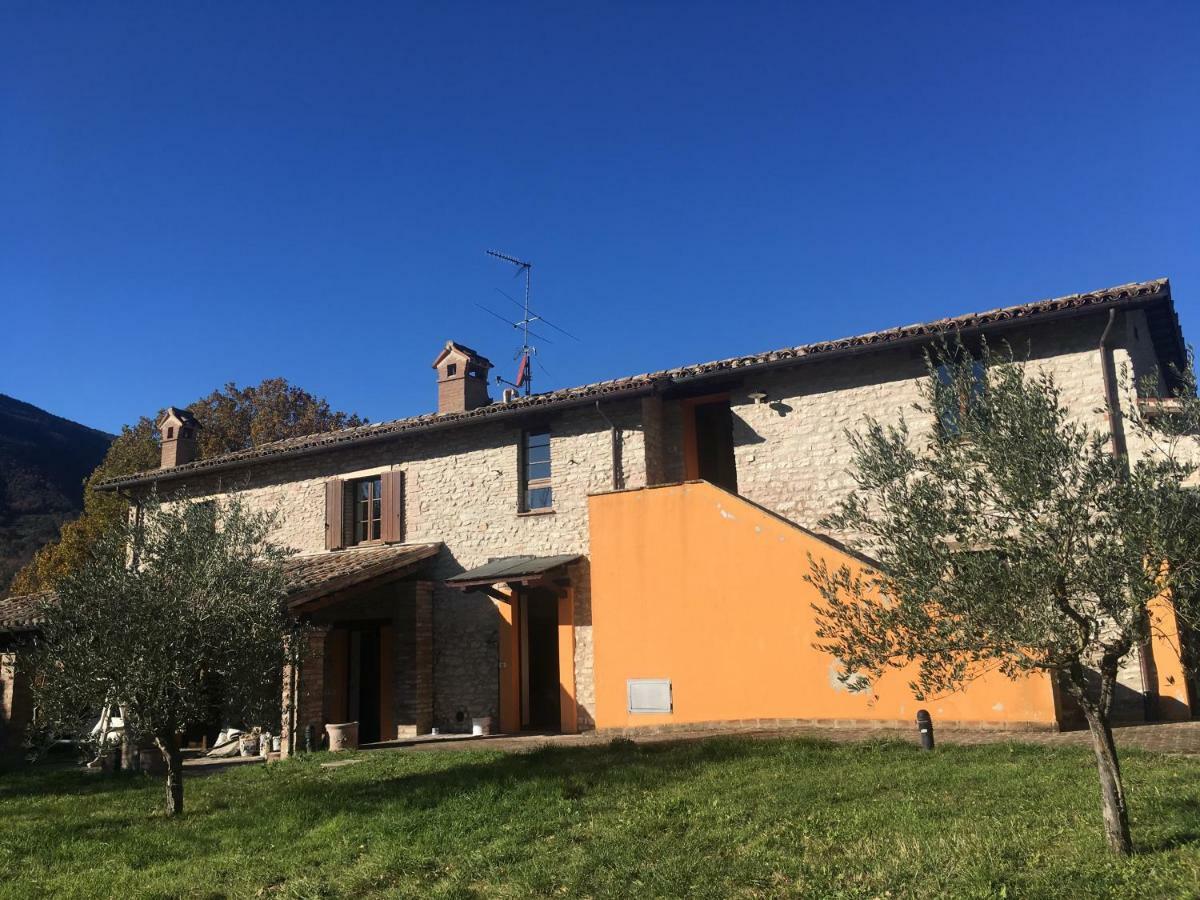 Hotel Casa Vinto à Cagli Extérieur photo